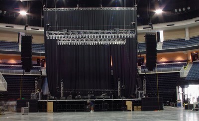 Vdosc Line Array. Hank Jr & Kid Rock